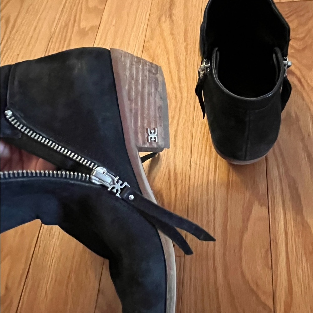 Suede leather booties